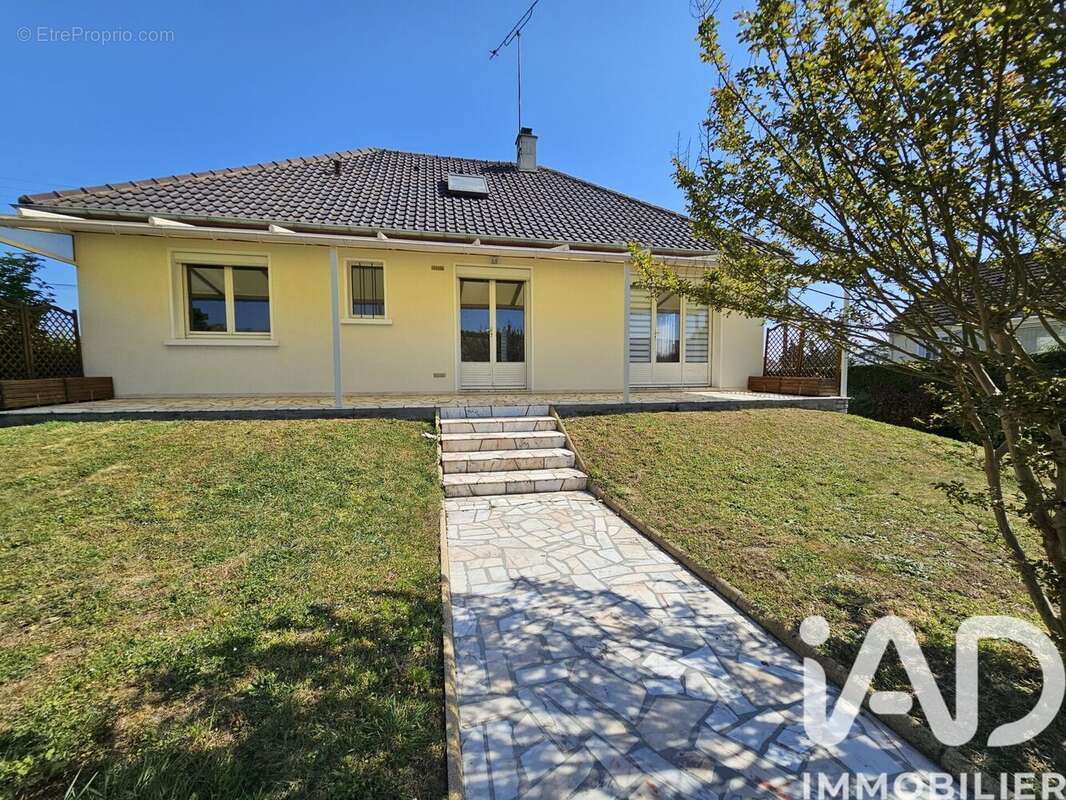 Photo 2 - Maison à CONNERRE