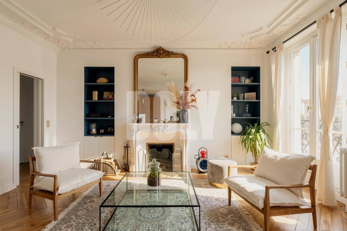 Appartement à PARIS-6E