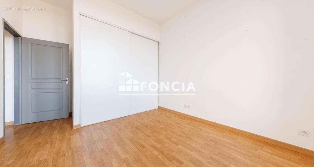 T4 de 92 m² avec parking privatif – Résidence Manufacture - photo 5