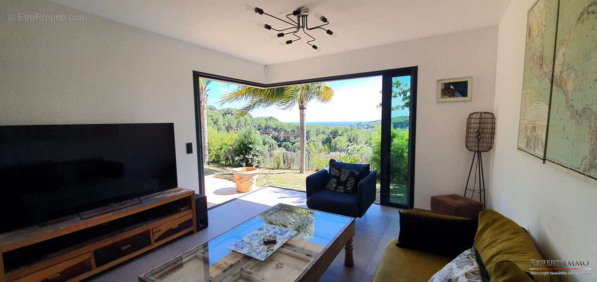 Maison 160 m² à Sanary-Sur-Mer  - photo 2
