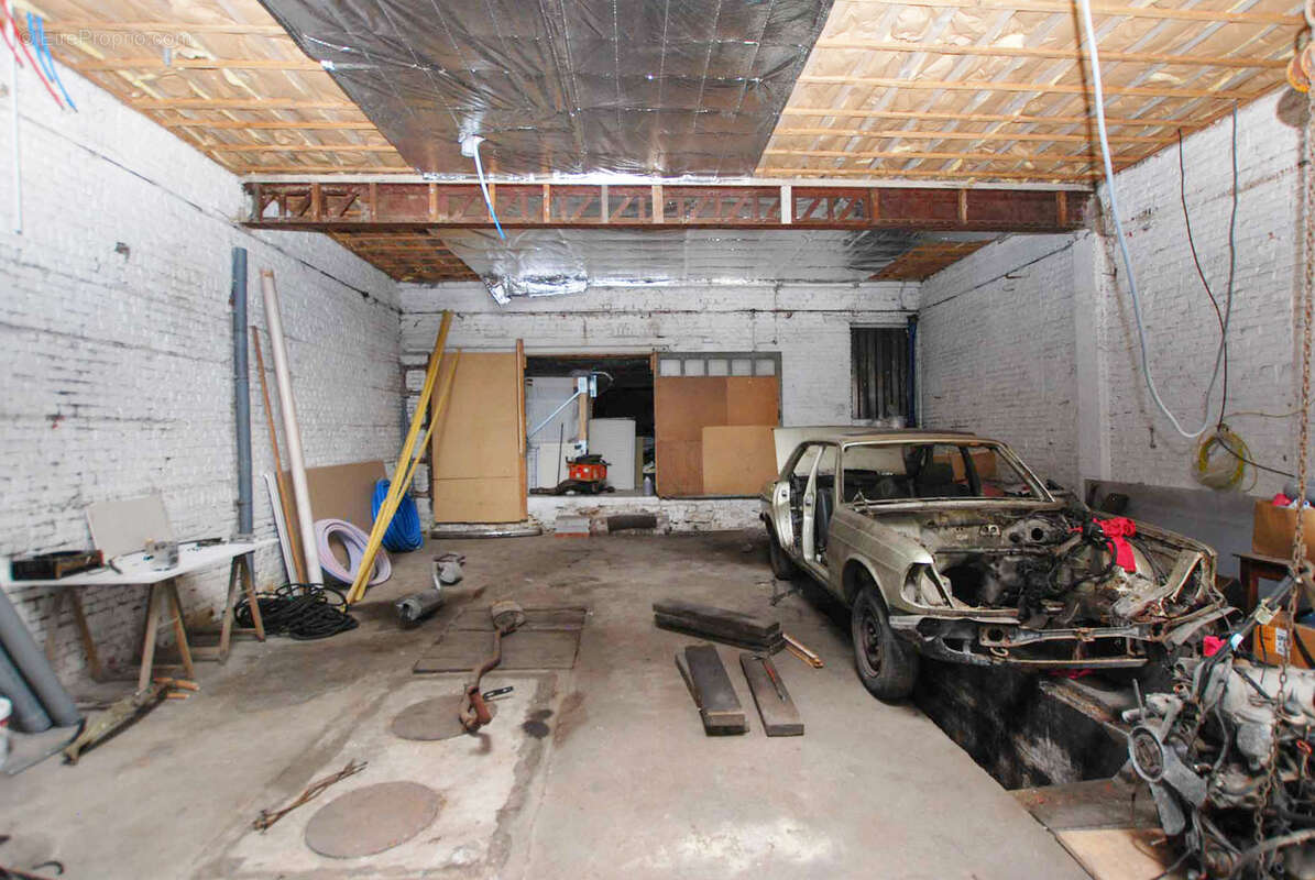 1 appart + 3 plateaux amenageables (pour investisseur, projet pro ou passionné) 97 m2 + 325 m2 - photo 19