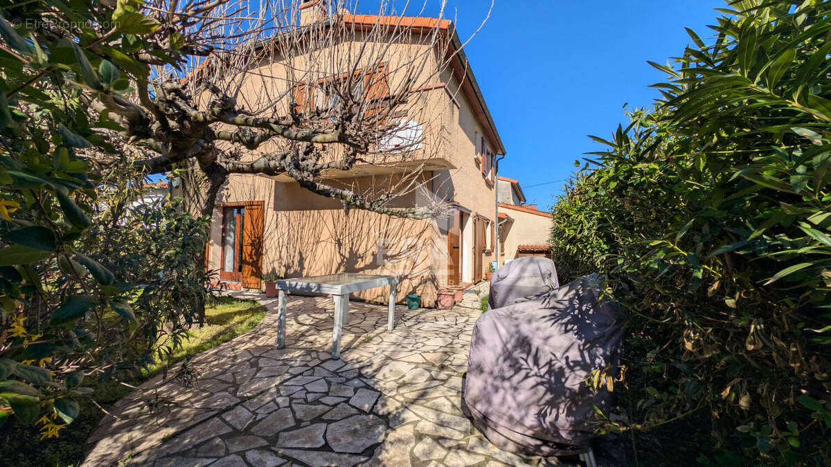 Maison à AUCAMVILLE