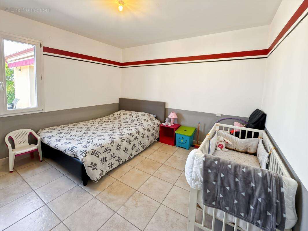 Boulazac zone hyper u - photo 12