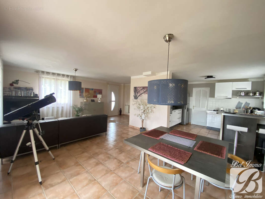 Maison à LA BOISSE