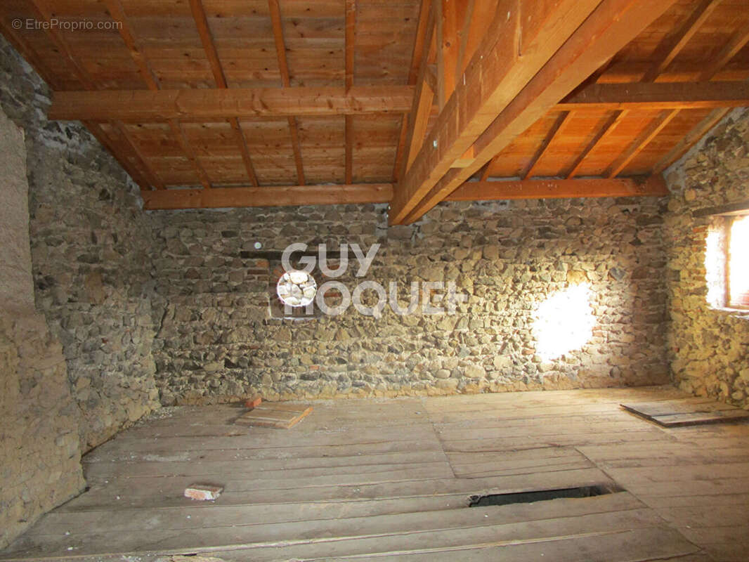 Maison Aubazat 3 pièce(s) 90 m2 - photo 4