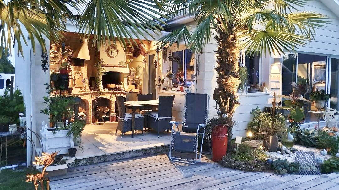 Maison à SAINT-AIGULIN