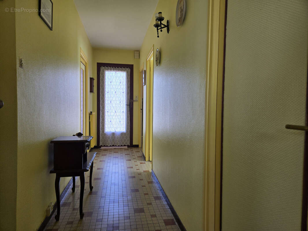 Maison à ECHILLAIS