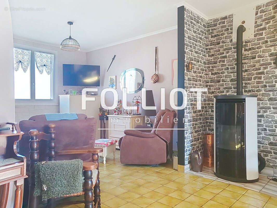 Maison à LA VILLETTE