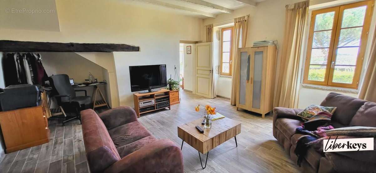 Maison à MONTIRAT