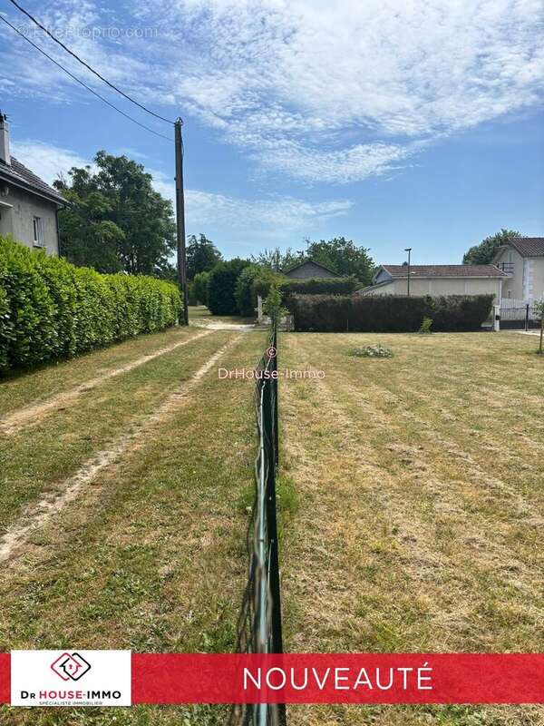 Terrain 707 m² à Razac-Sur-L'isle  - photo 4