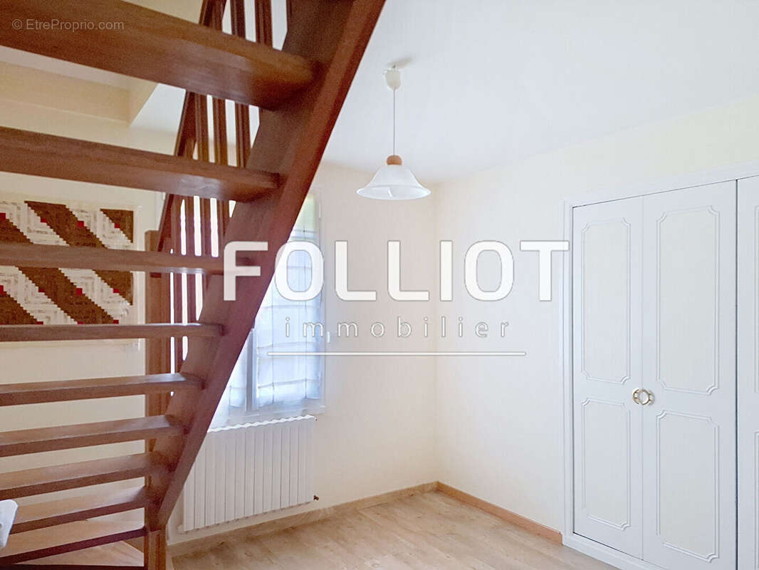 A VENDRE - LA HAYE DU PUITS (50250) - Maison (103m²) avec terrain - photo 10