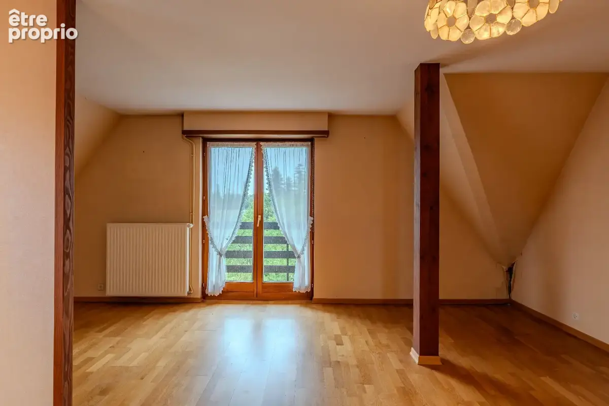 A la vente à DORLISHEIM (67) - Maison d'architecte 6 pièces Vue sur Mont Ste Odile - photo 9