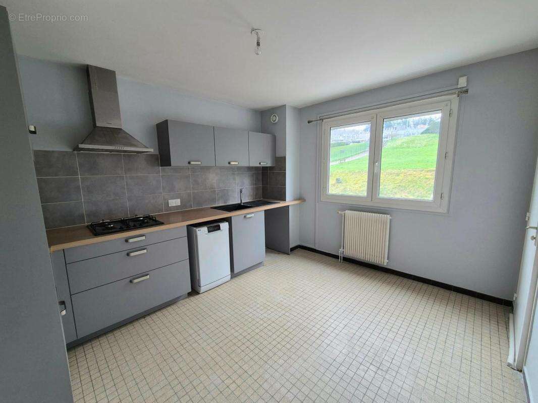 Appartement à LA RICAMARIE