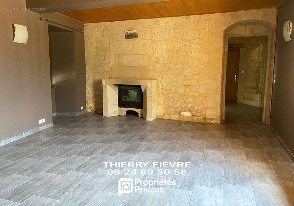 A vendre curçay sur dive - ensemble immobilier  rénové et à rénover sur 1500 m2  de terrain - photo 7