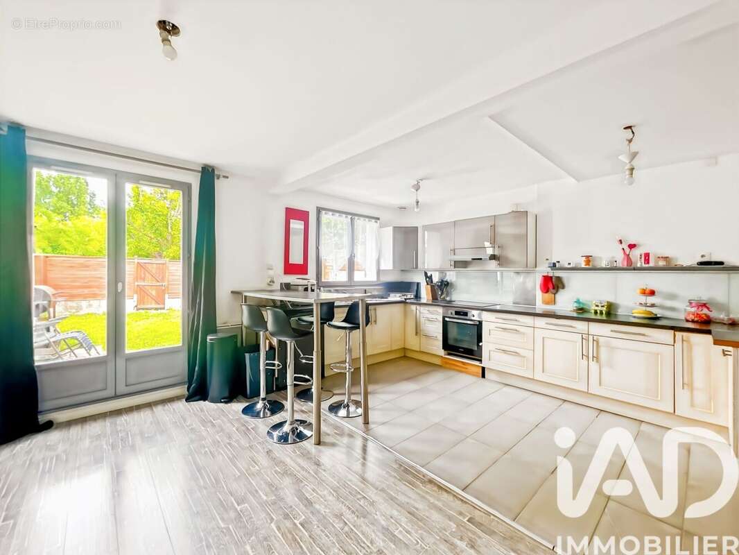 Photo 2 - Maison à MONTFERMEIL