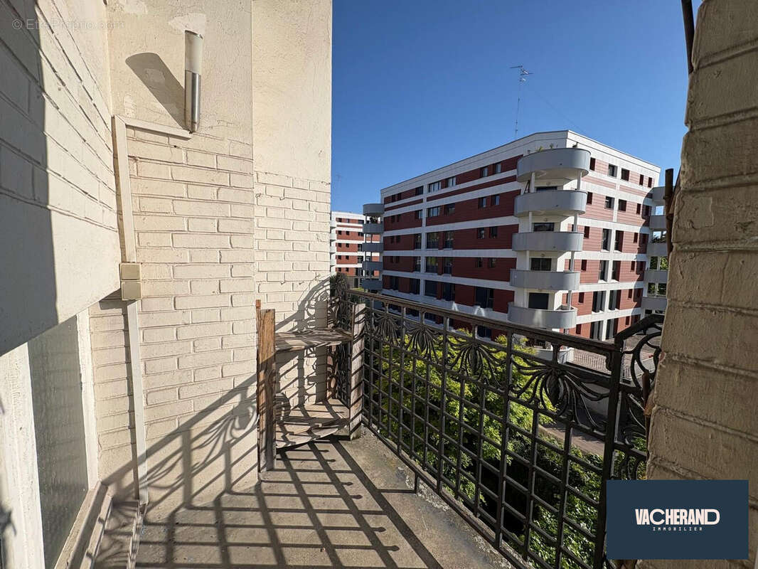 Appartement à LA MADELEINE