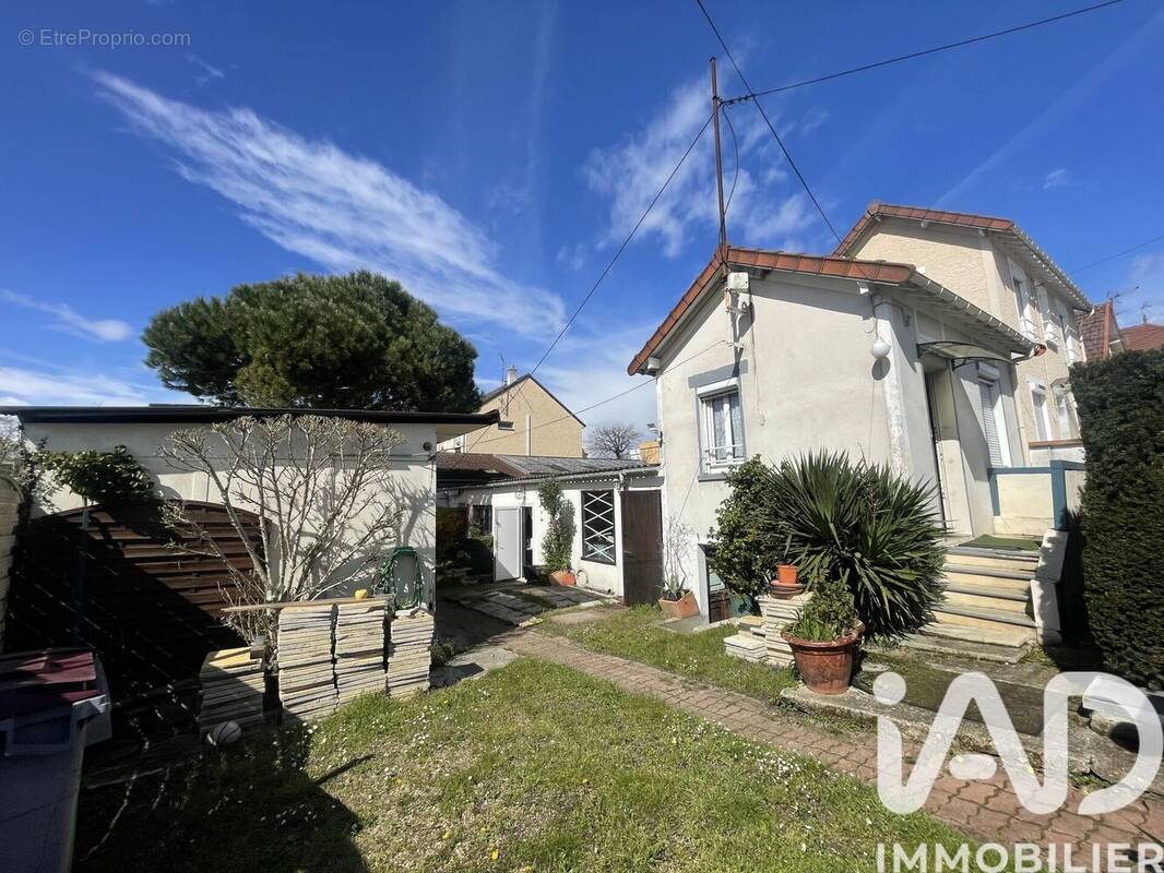 Photo 1 - Maison à BEAUCHAMP
