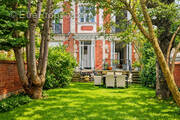 Maison à COURBEVOIE