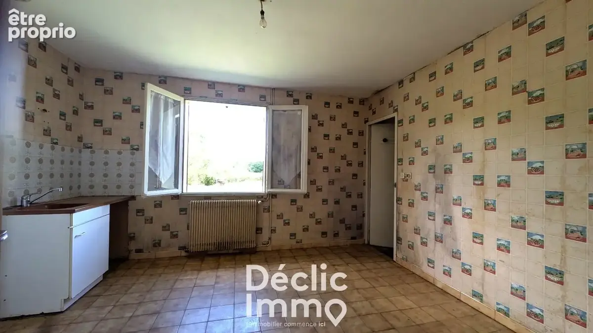 Maison de plain-pied avec grand terrain à rénover - photo 4