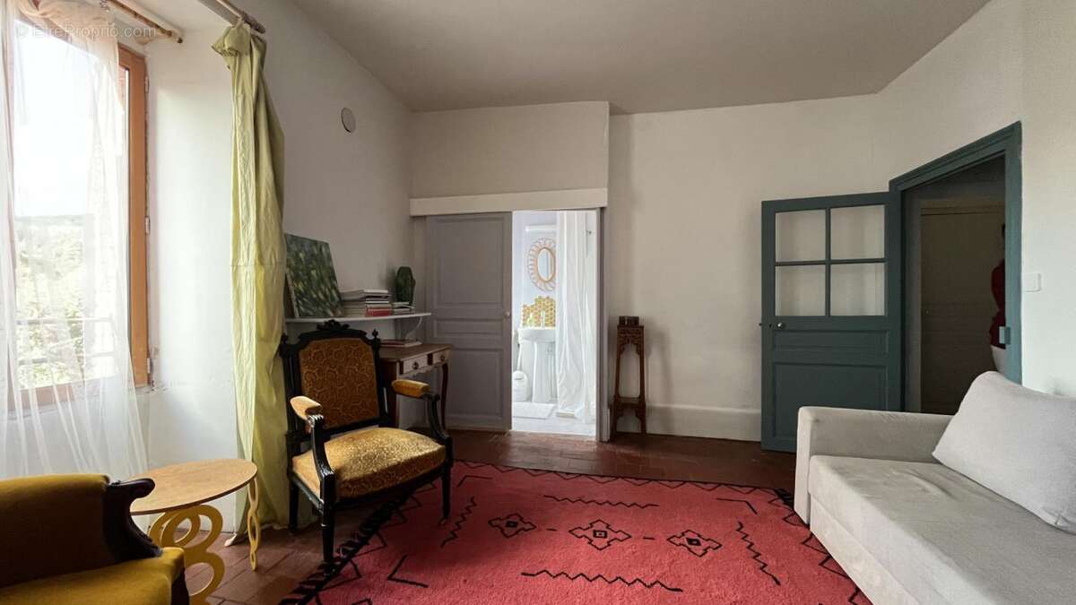 Maison à LUCENAY-L&#039;EVEQUE