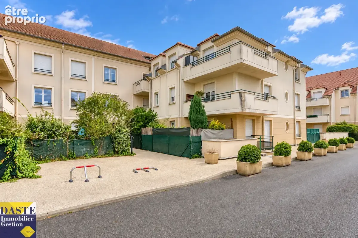 Appartement à PONTAULT-COMBAULT