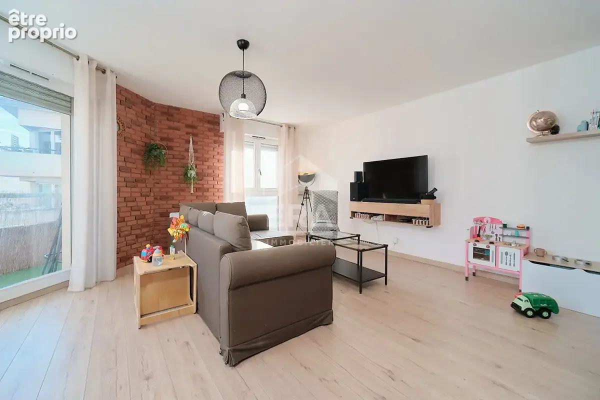 Appartement 69m² à villeurbanne - photo 2