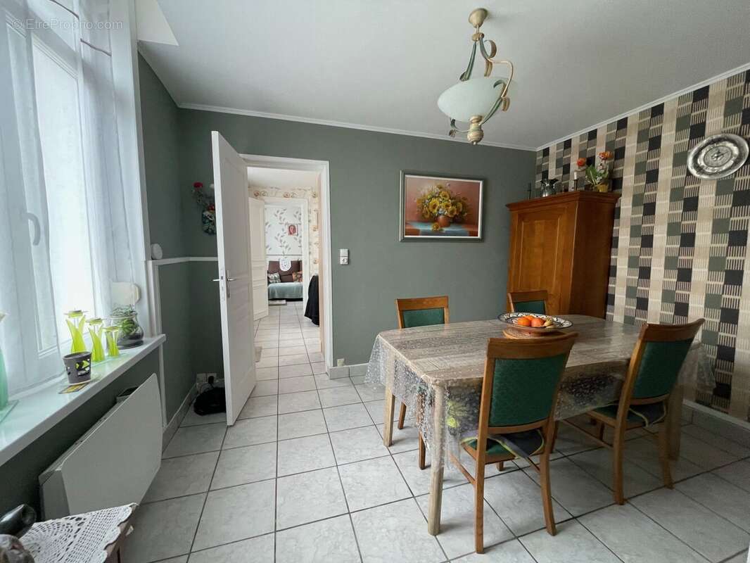 Appartement à GUISE