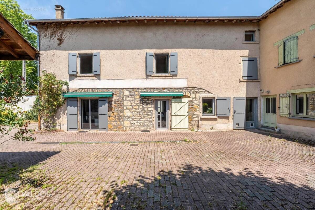Maison à VILLEFRANCHE-SUR-SAONE