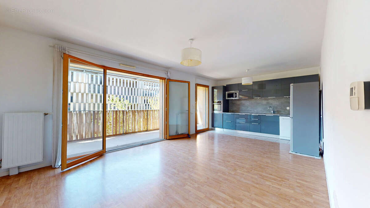 Appartement à L'ILE-SAINT-DENIS