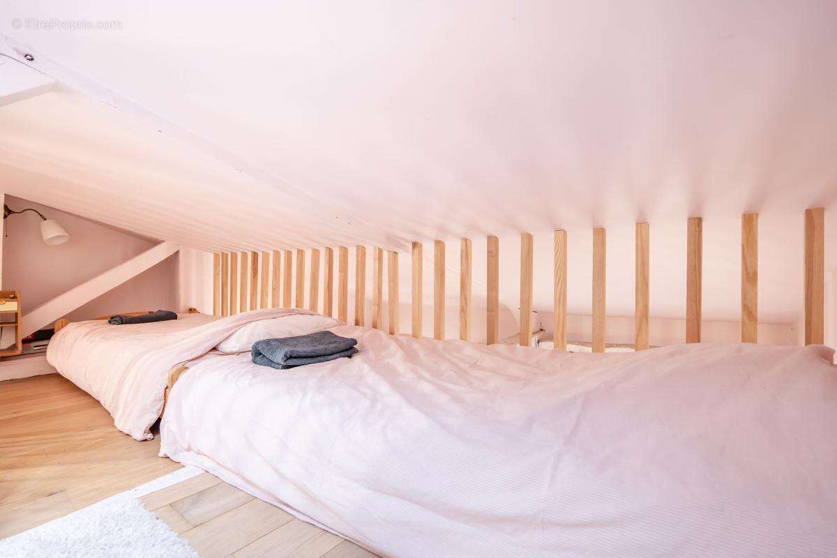 Appartement à PARIS-3E