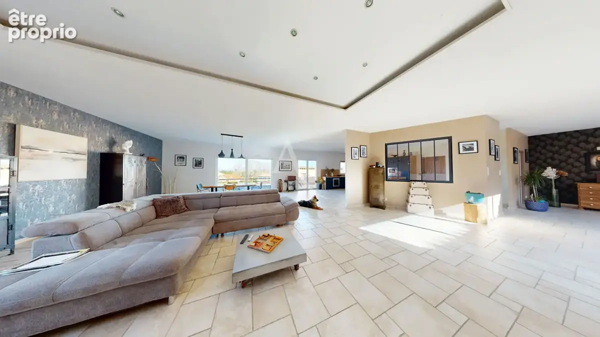 COURSAN - Superbe maison intemporelle aux portes de Narbonne ! - photo 13