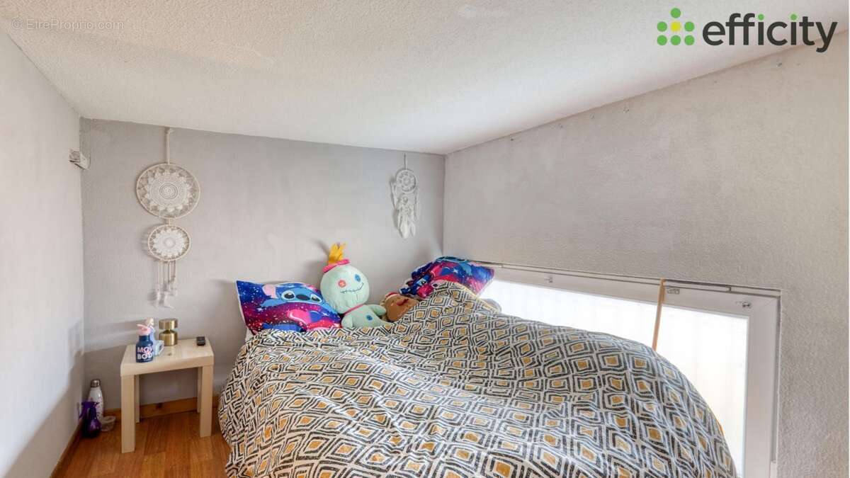 Maison à CHAVANOZ