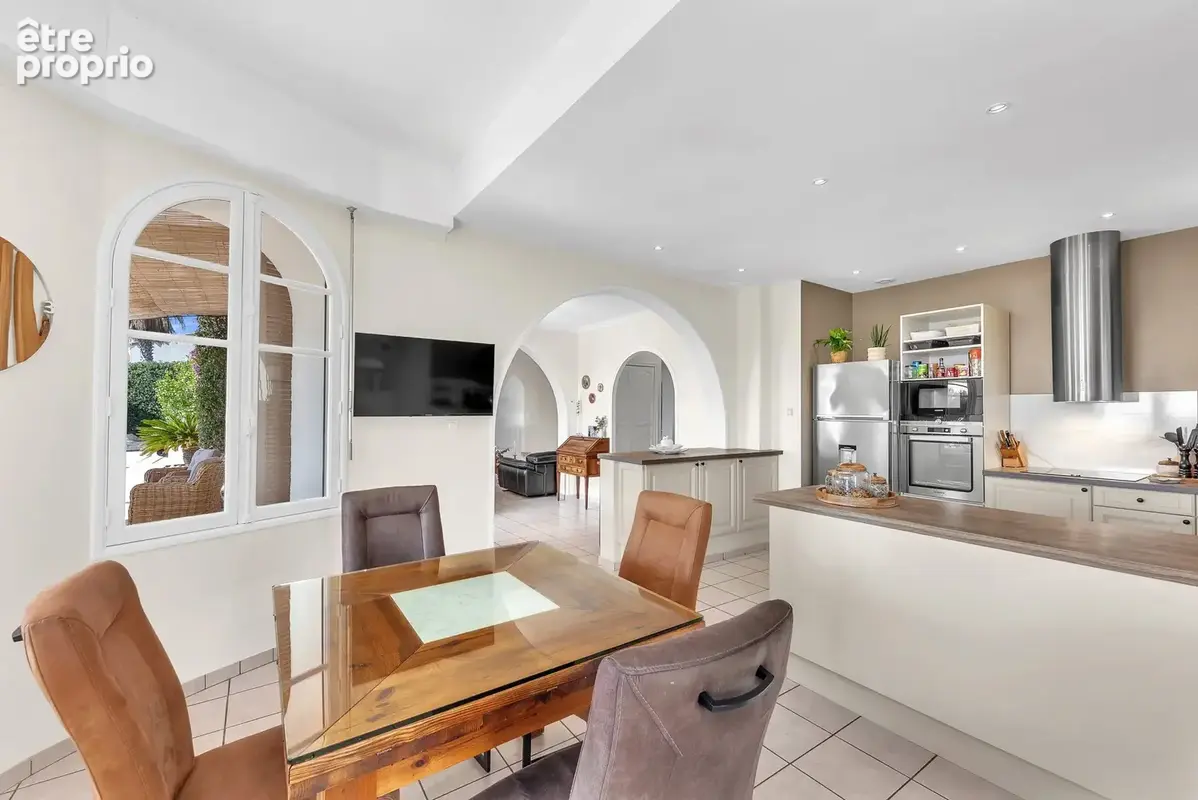 Maison 143 m² à Roquebrune-Sur-Argens  - photo 6