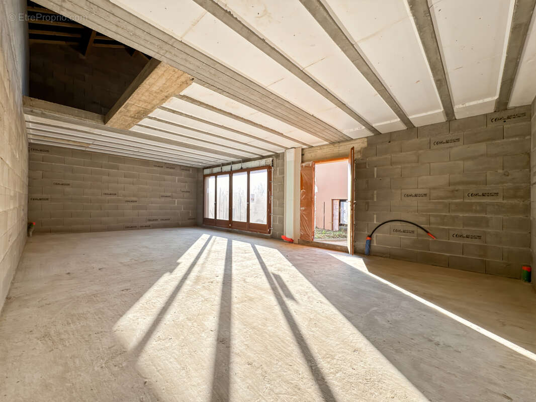 Maison à TREVOUX