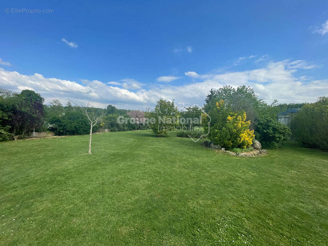 Maison à TROSLY-LOIRE