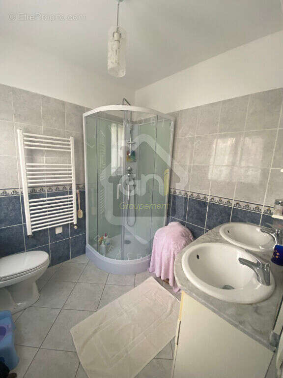 Maison à SARTROUVILLE