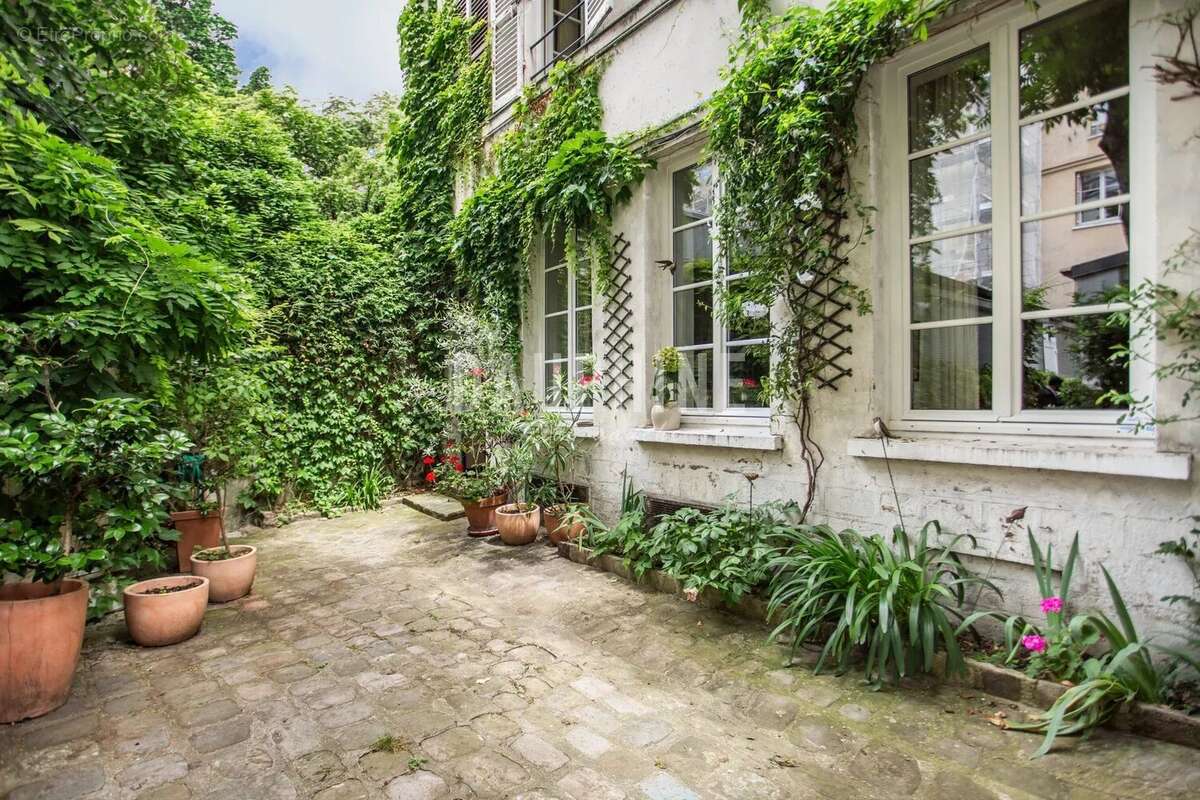 Appartement à PARIS-5E