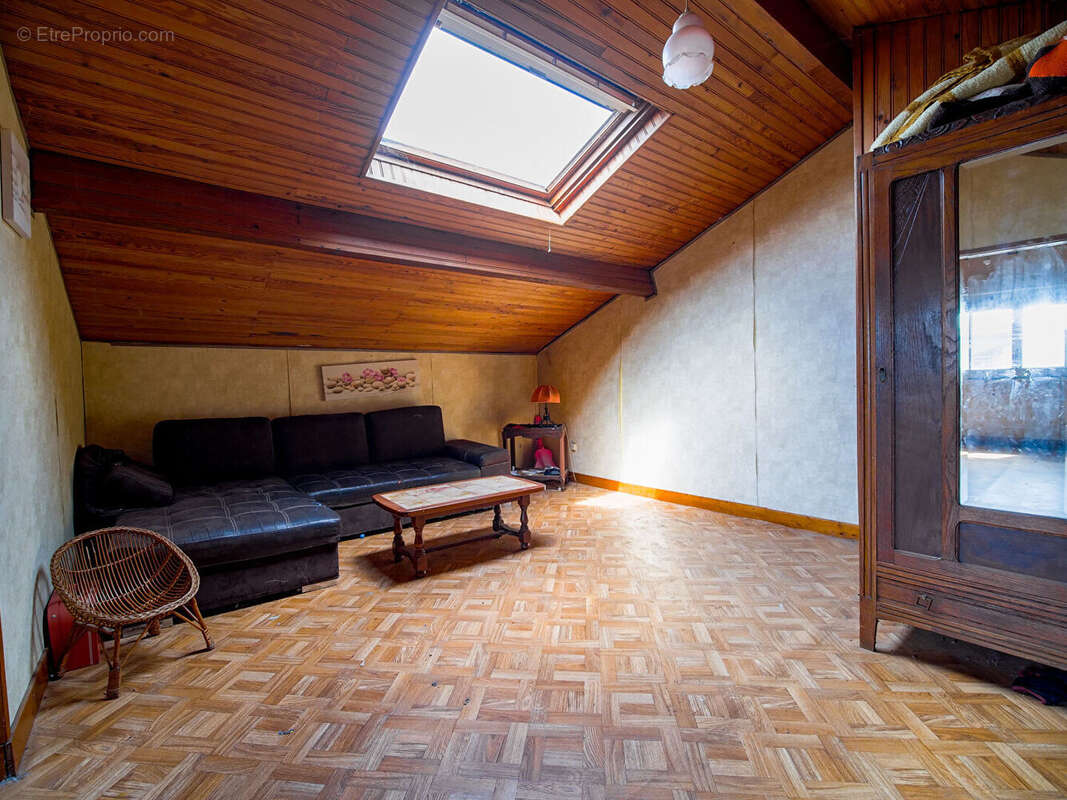 Maison de village avec garage Secteur GEAUNE - photo 6