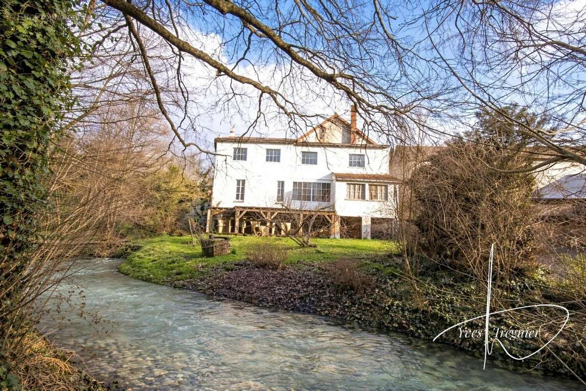 Maison 406 m² à Montresor  - photo 5