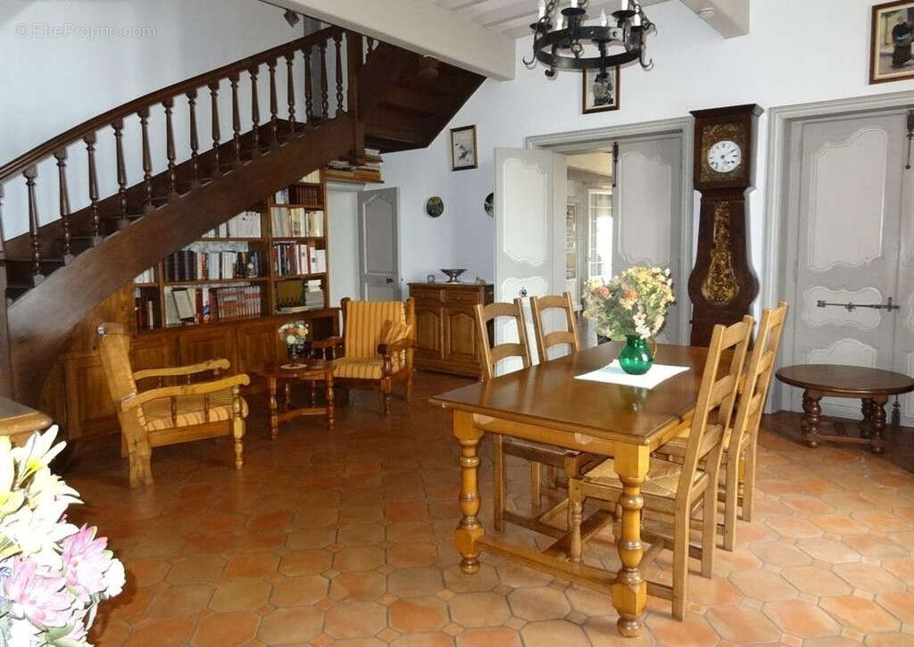 Maison à CLERMONT-DESSOUS