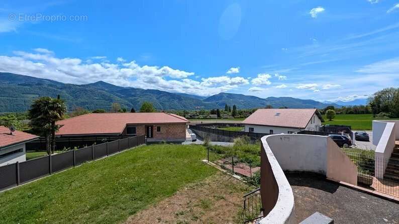 Maison à SAINT-ISMIER