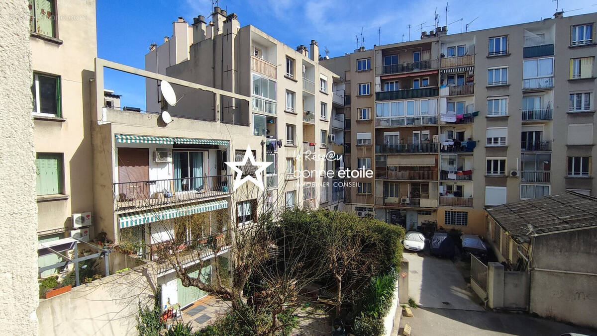 Appartement à MARSEILLE-4E