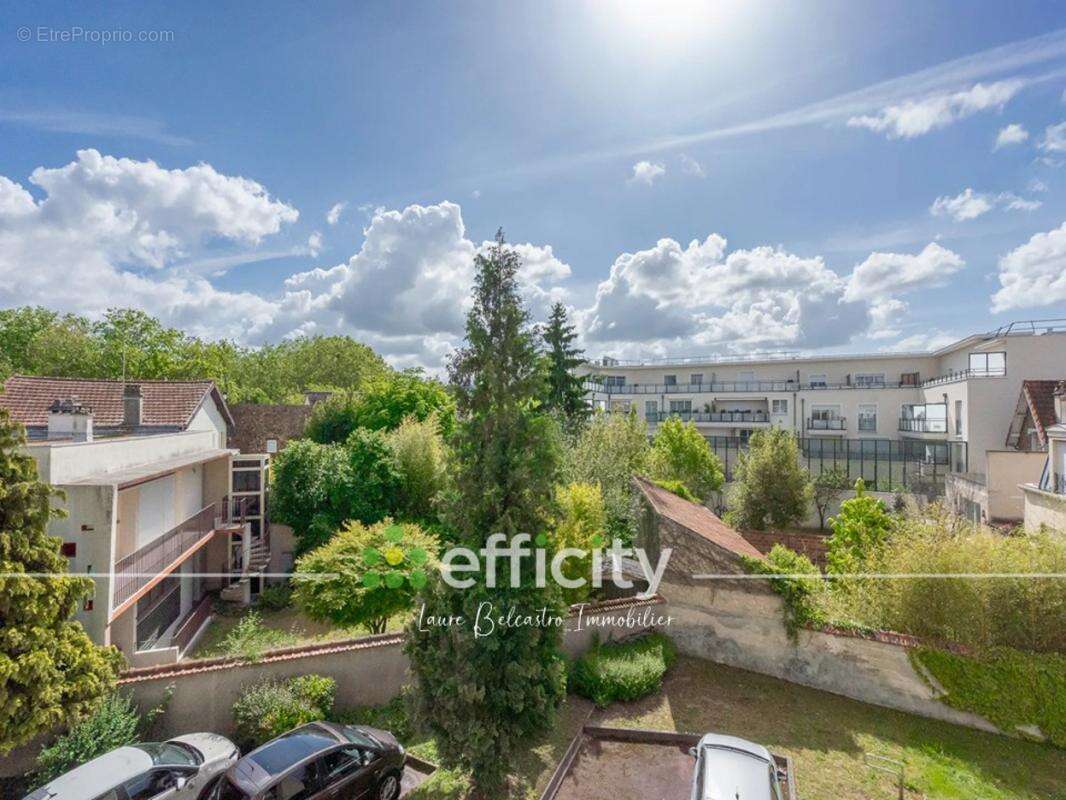 Appartement à SAINT-MAUR-DES-FOSSES