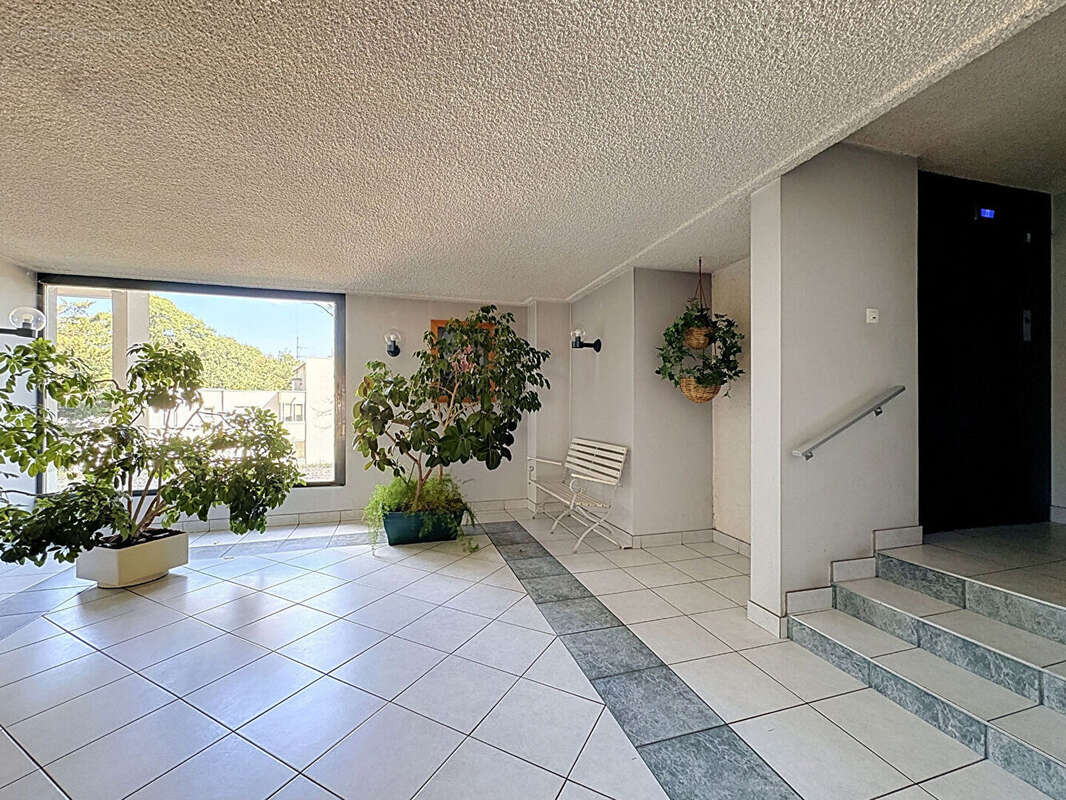 A VENDRE Appartement Caluire Et Cuire 4 pièces 95 m2 - photo 14