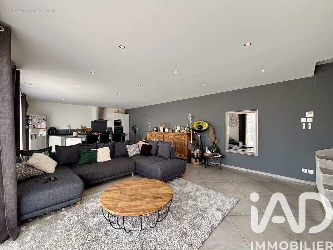 Maison 119 m² à Causses-Et-Veyran  - photo 4