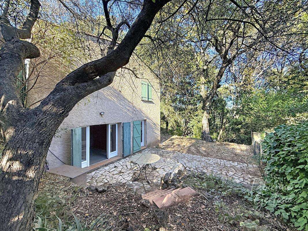 Maison à SOLLIES-VILLE