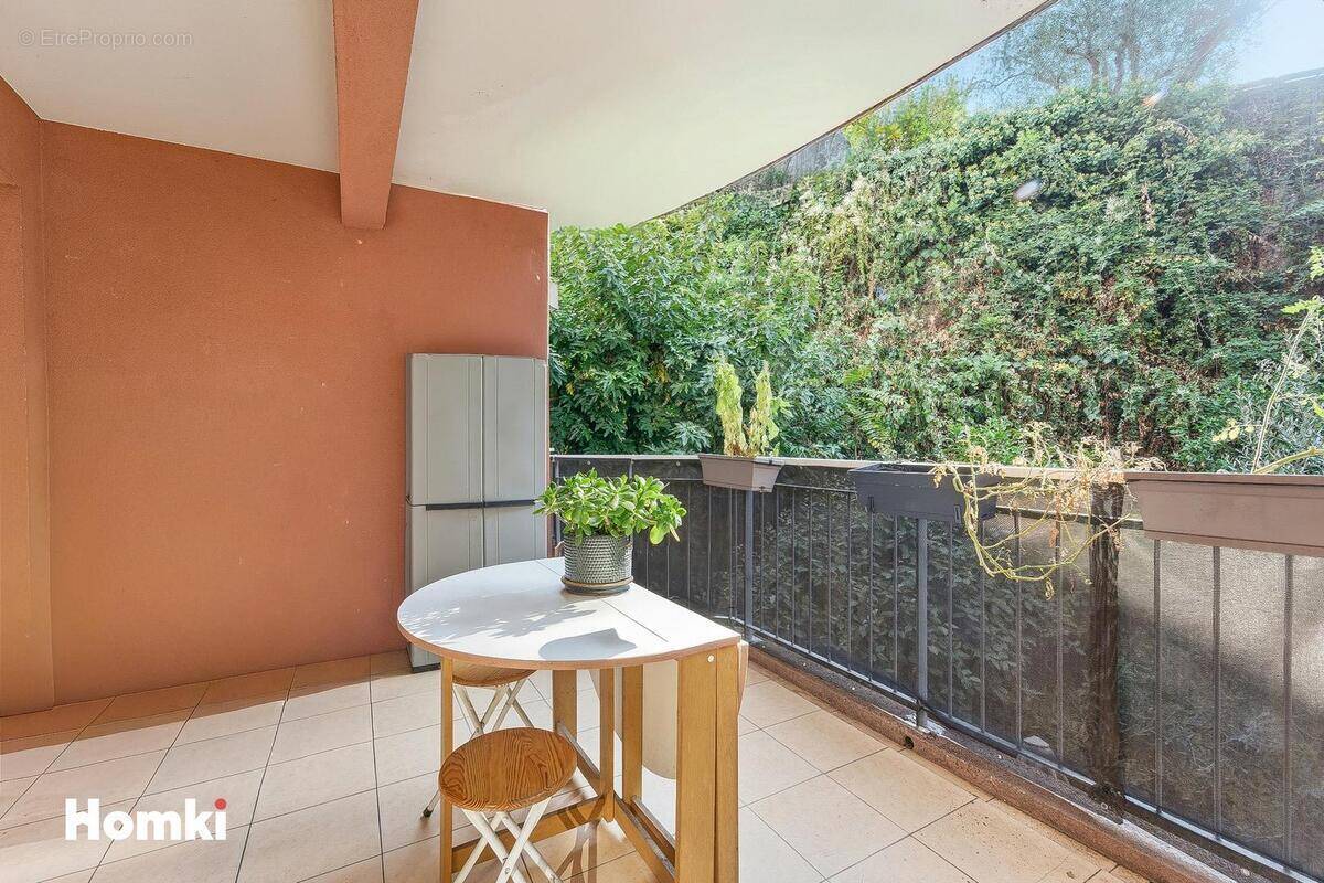 Appartement à LE CANNET