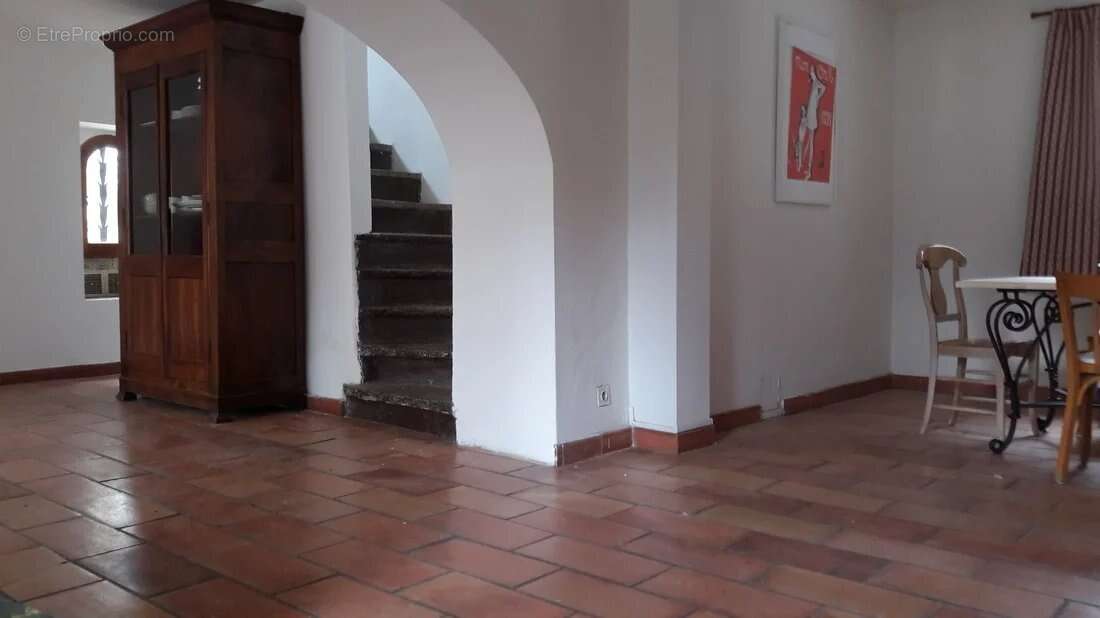 Appartement à LEZAN