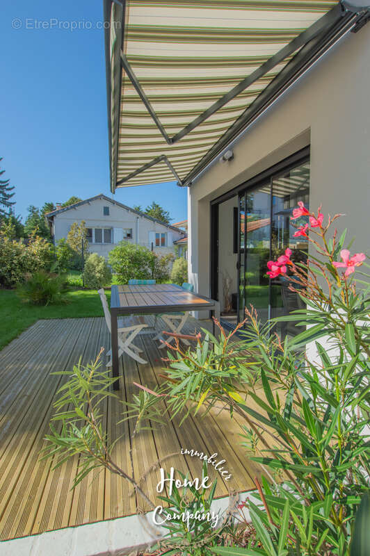 Maison à VAUX-SUR-MER