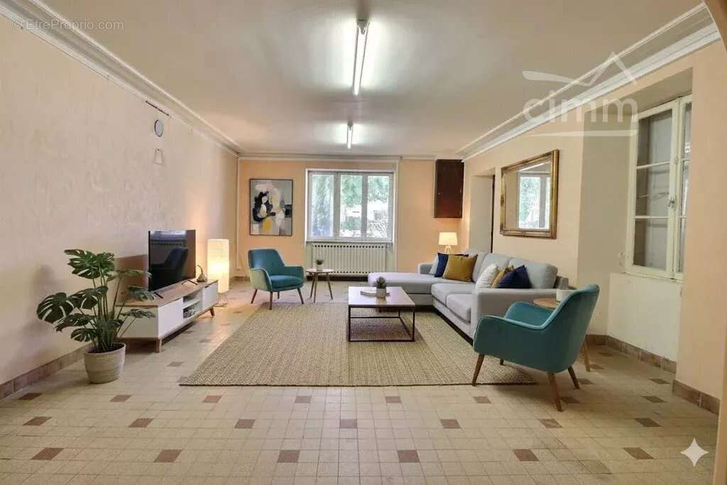 Maison à SAINT-BARTHELEMY-DE-VALS